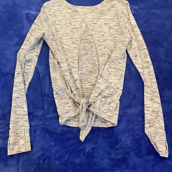 Lululemon Beat The Heat Long Sleeve - Picture 6 of 7